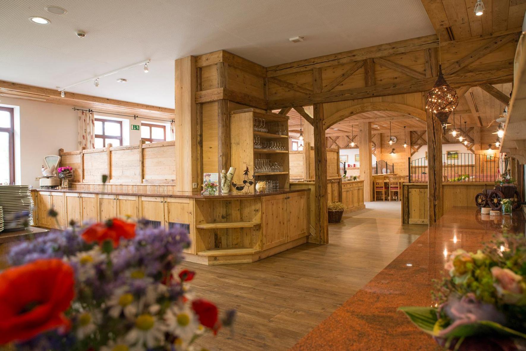 Отель Golchener Hof Экстерьер фото